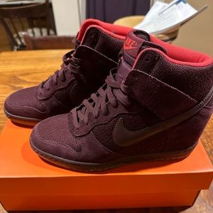 Nike women’s Sky High Dunks